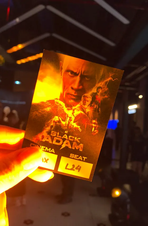 Black Adam: 2 3 con mực, combat căng cực