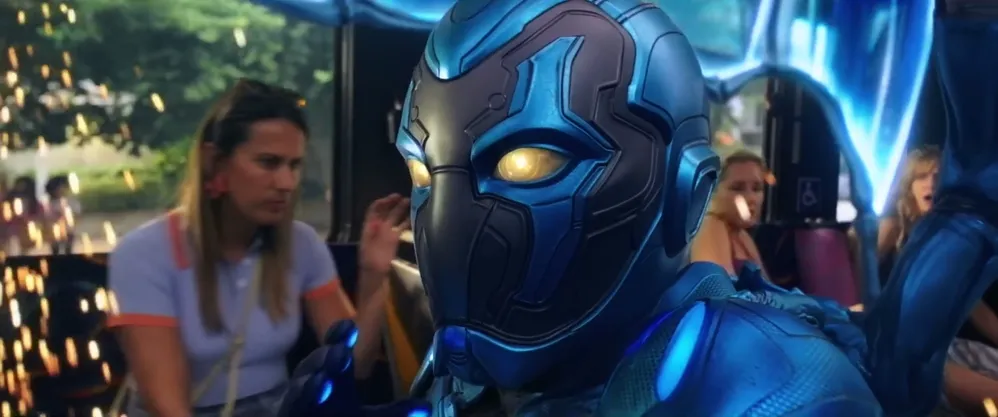 Blue Beetle: Bom tấn siêu anh hùng gia đình hoành tráng của DC