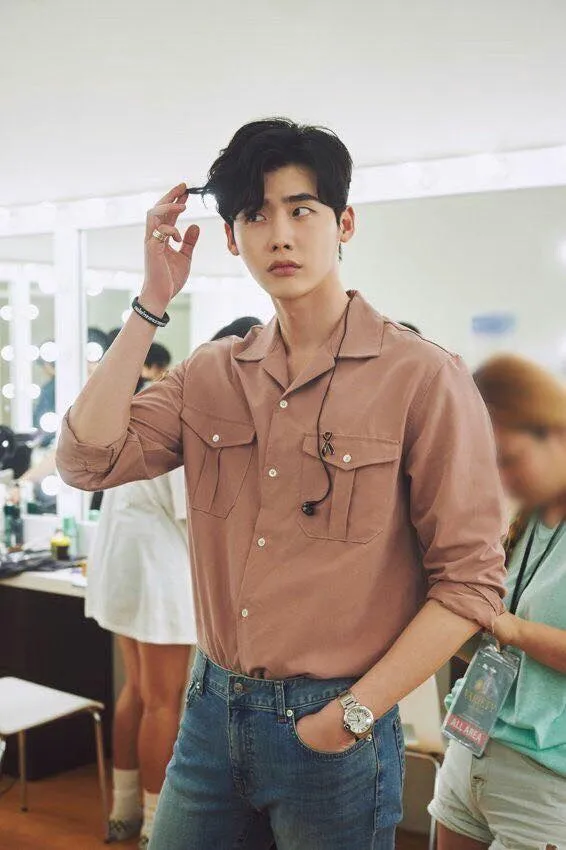 Lee Jong Suk và nam thần Hàn với thể loại phim không muốn đóng