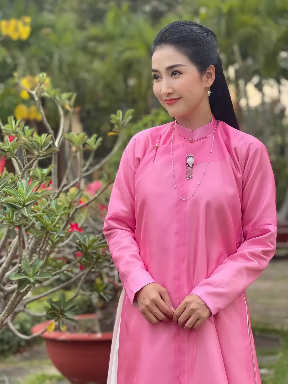 Quỳnh Lam: “Nữ hoàng phim xưa” mê đóng phản diện