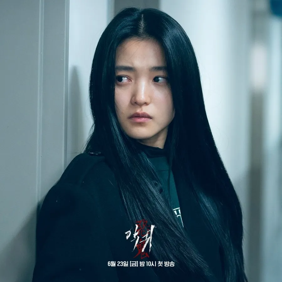 Revenant: Kim Tae Ri quá đỉnh mà nội dung phim cũng quá xuất sắc