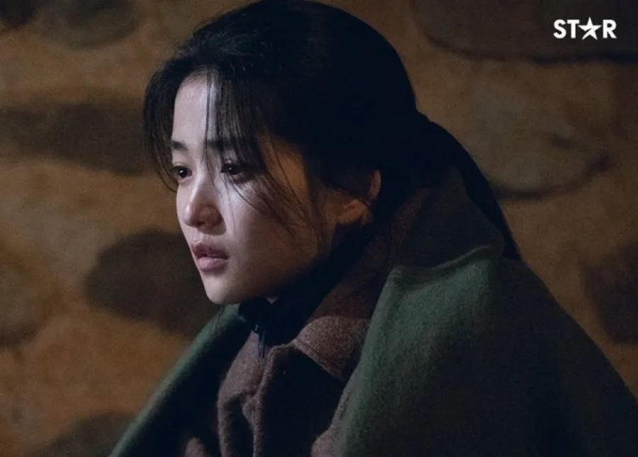 Revenant: Kim Tae Ri quá đỉnh mà nội dung phim cũng quá xuất sắc