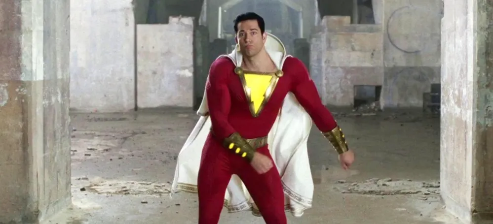 Shazam: Muốn sống lâu, hãy bỏ áo choàng