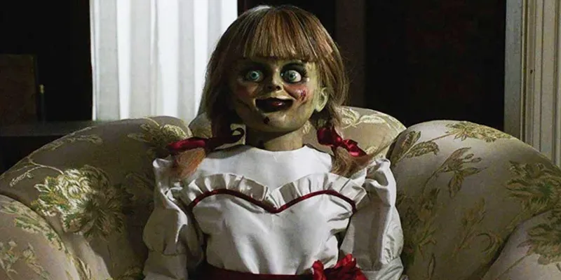 So kè năng lực giữa Annabelle và M3GAN