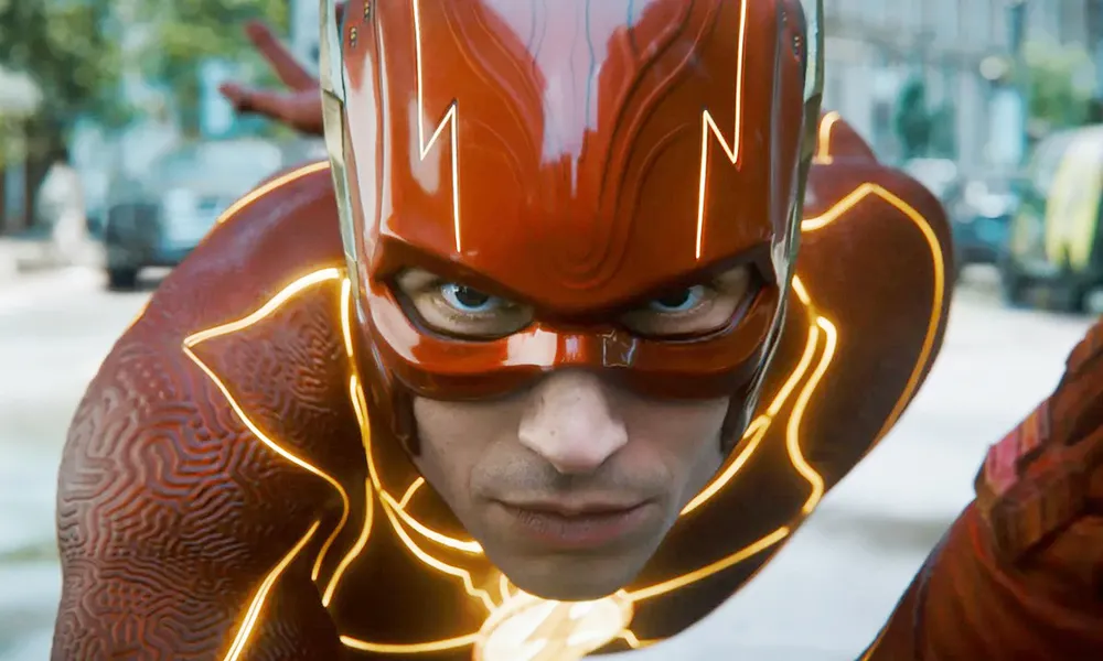 The Flash: Siêu phẩm DC hay nhất trong năm qua nhưng nhặt sạn mỏi tay